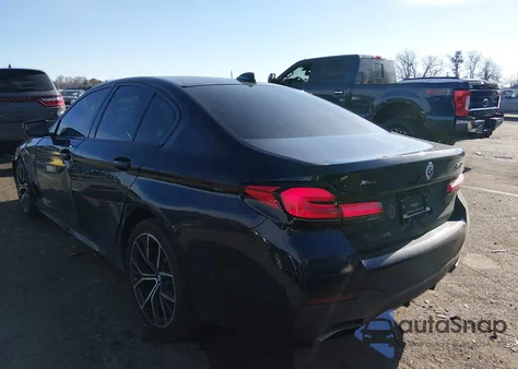 2021 BMW 540I xDrive z USA, uszkodzony, nr VIN WBA73BJ0XMCE79063